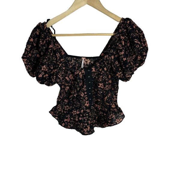 Free People Oh Baby! NWOT Black/Bronze Textured Crop Top Sz XS - Picture 4 of 8